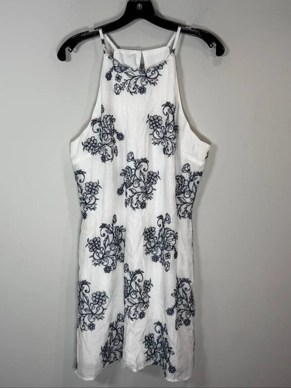 IZ Byer black and white dress size XXL